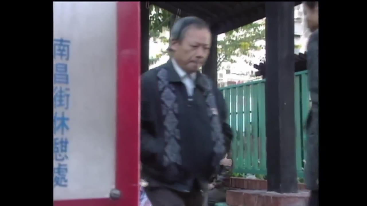 Thư Hùng Bịp Vương tập 2 cảnh 2