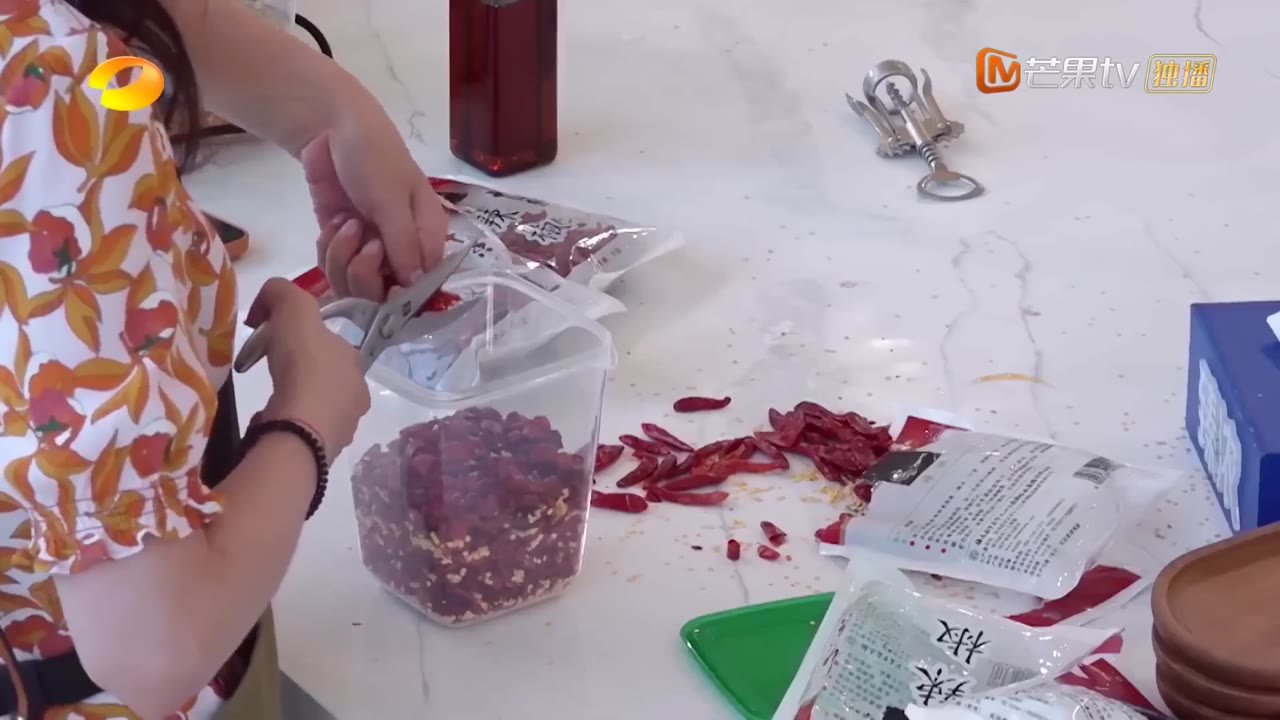 Nhà Hàng Trung Hoa S6 tập 3 cảnh 2