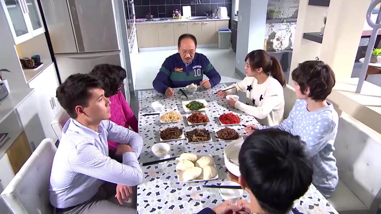 Tình Yêu Không Khoảng Cách tập 51 cảnh 3