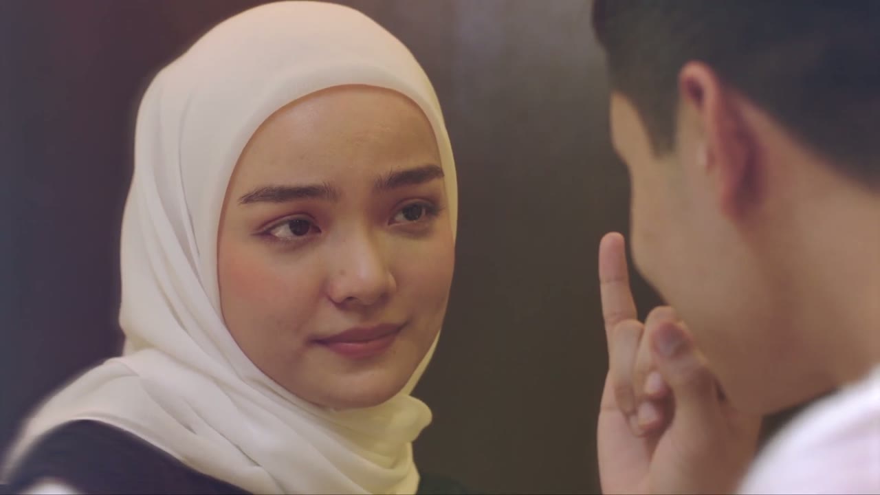 Thariq Ridzuwan: Kho báu của anh tập 14 cảnh 3