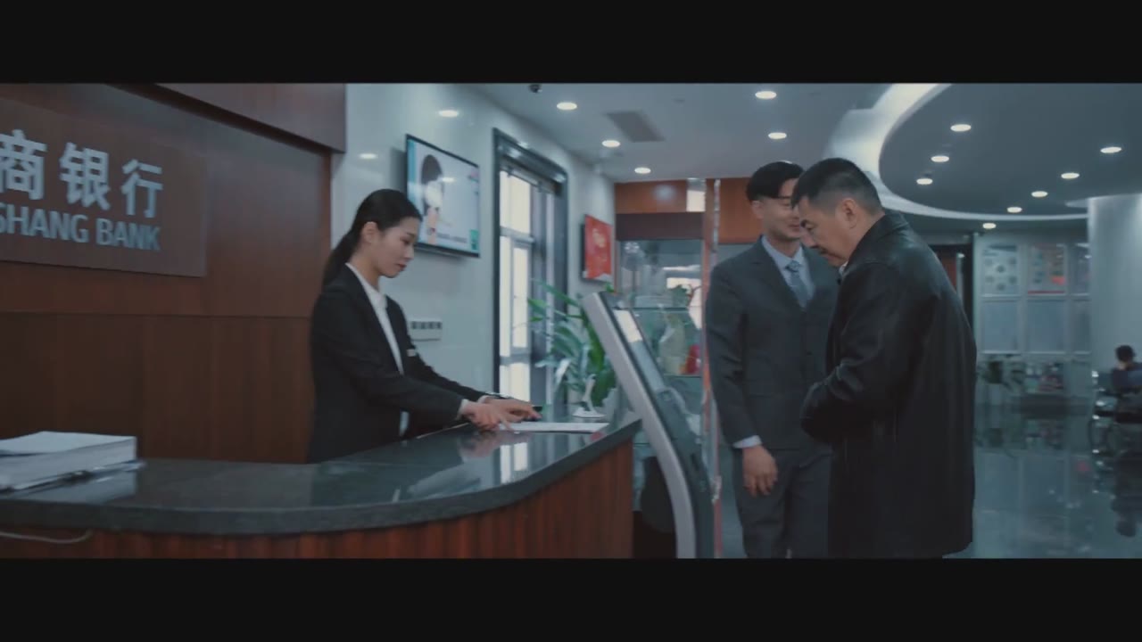 Bộ Ba Huyền Thoại tập 8