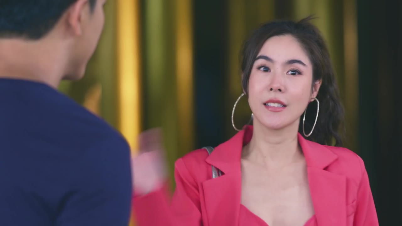 Happy Bad Year tập 5 cảnh 2