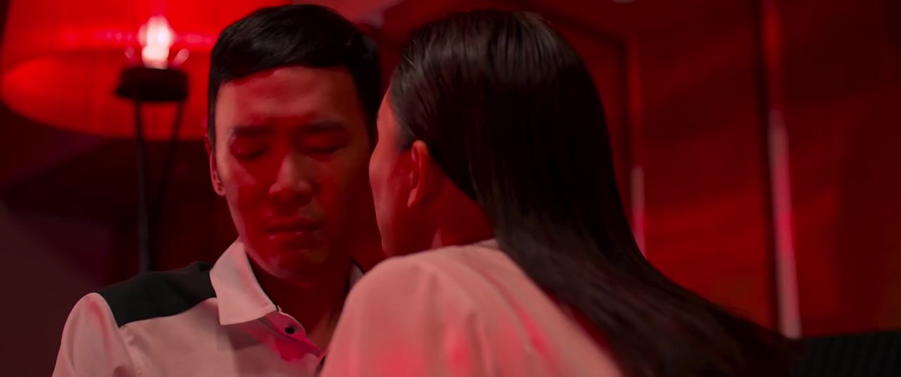 Bí Mật Phu Nhân Thị Trưởng tập 1 cảnh 2