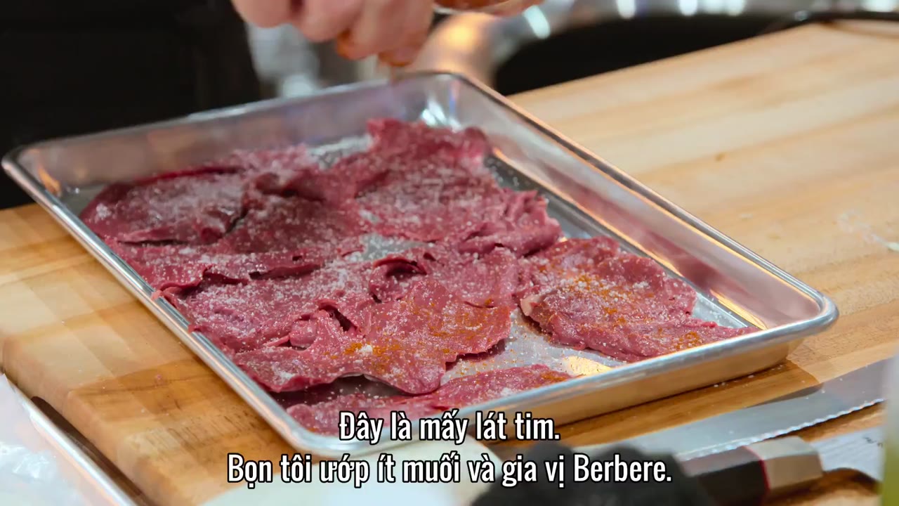 Iron Chef: Tìm kiếm đầu bếp huyền thoại tập 1 cảnh 2