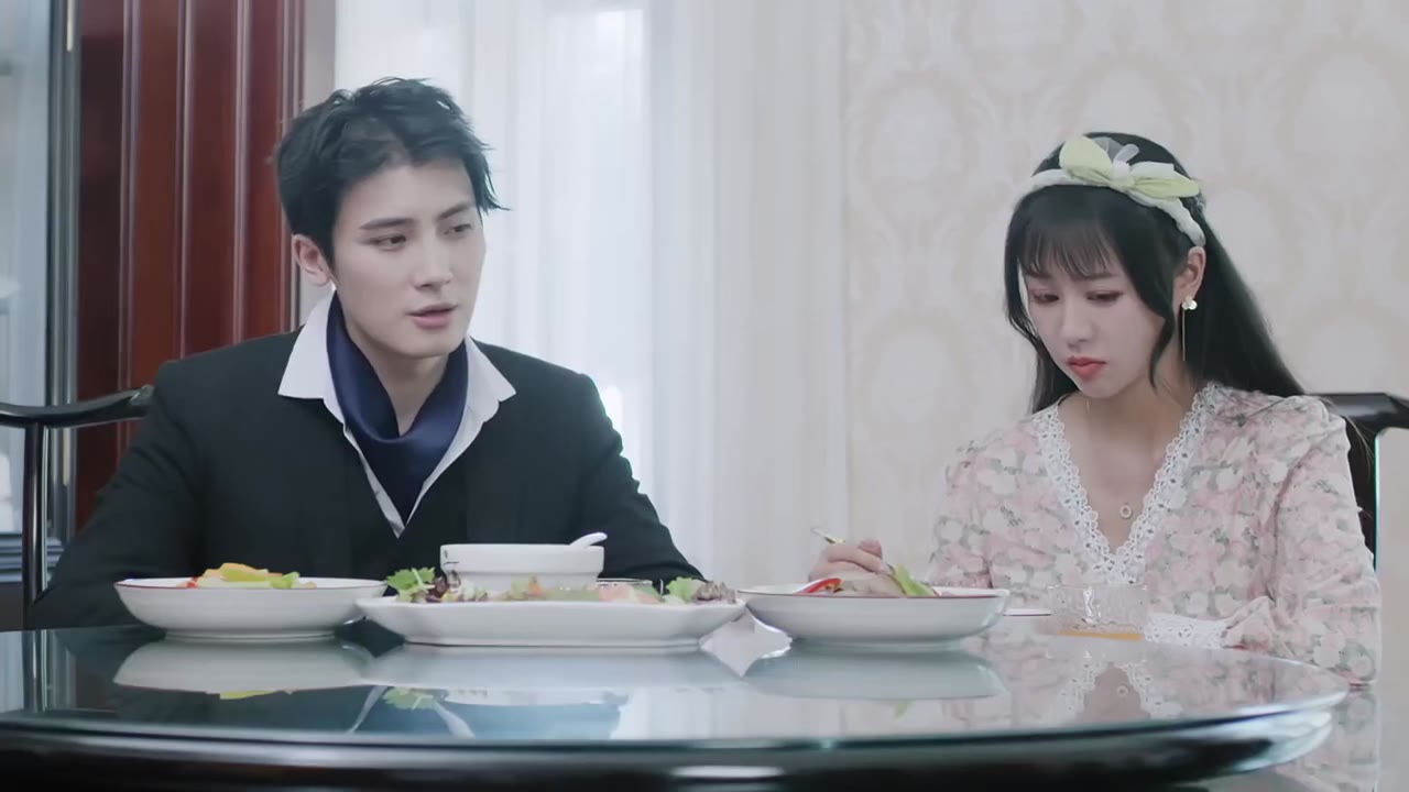 Anh Là Năm Tháng Em Là Sao Trời tập 3 cảnh 2