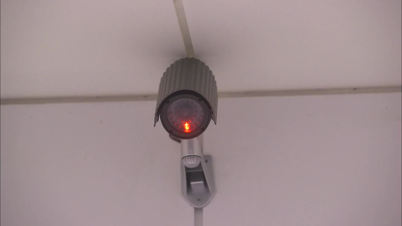 Cô Gái Nhìn Thấy Mùi Hương tập 2 cảnh 2