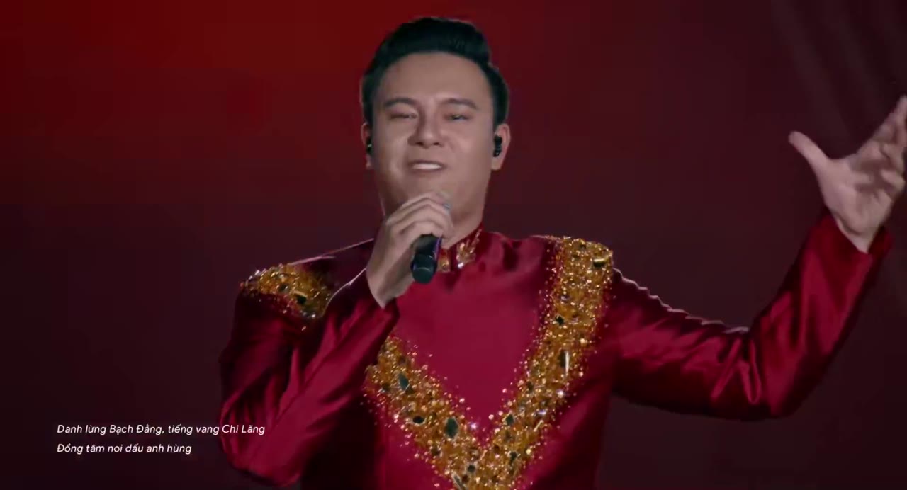 Tổ Quốc Trong Tim: The Concert Film - cảnh 1