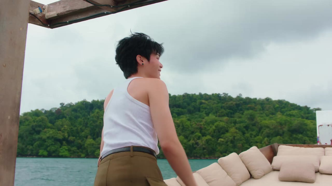 Love Sea: Phải Lòng Đại Dương tập 1 cảnh 3