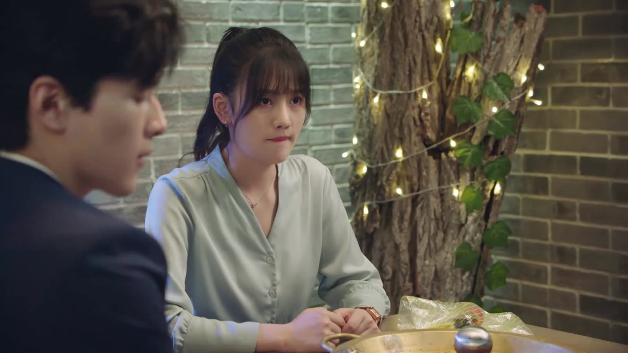 Thư Ký Bạch Ngày Nào Cũng Muốn Từ Chức tập 17
