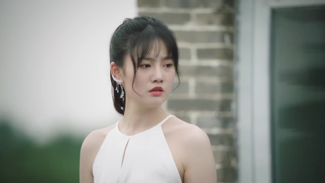 Thư Ký Bạch Ngày Nào Cũng Muốn Từ Chức tập 20 cảnh 2