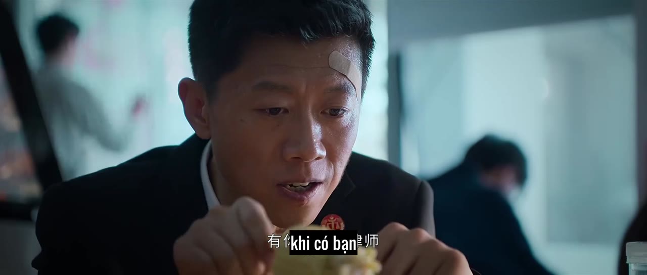 Bên Ngoài Tòa Án tập 1 cảnh 2