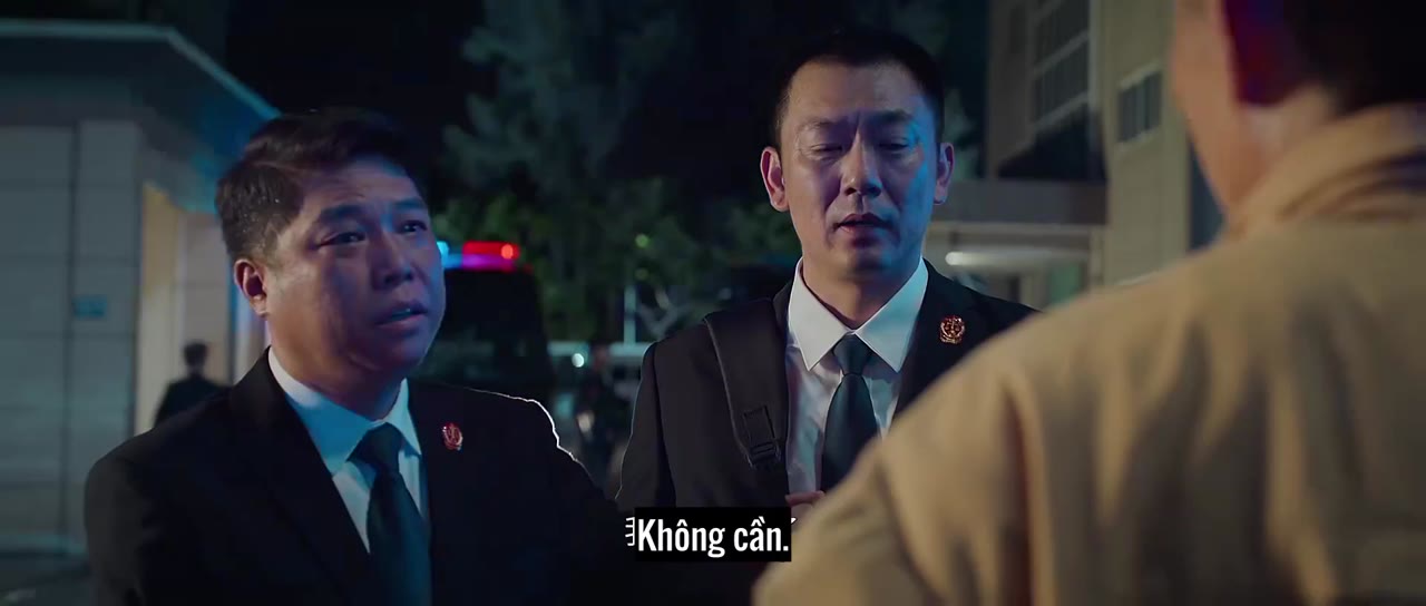 Bên Ngoài Tòa Án tập 5 cảnh 2