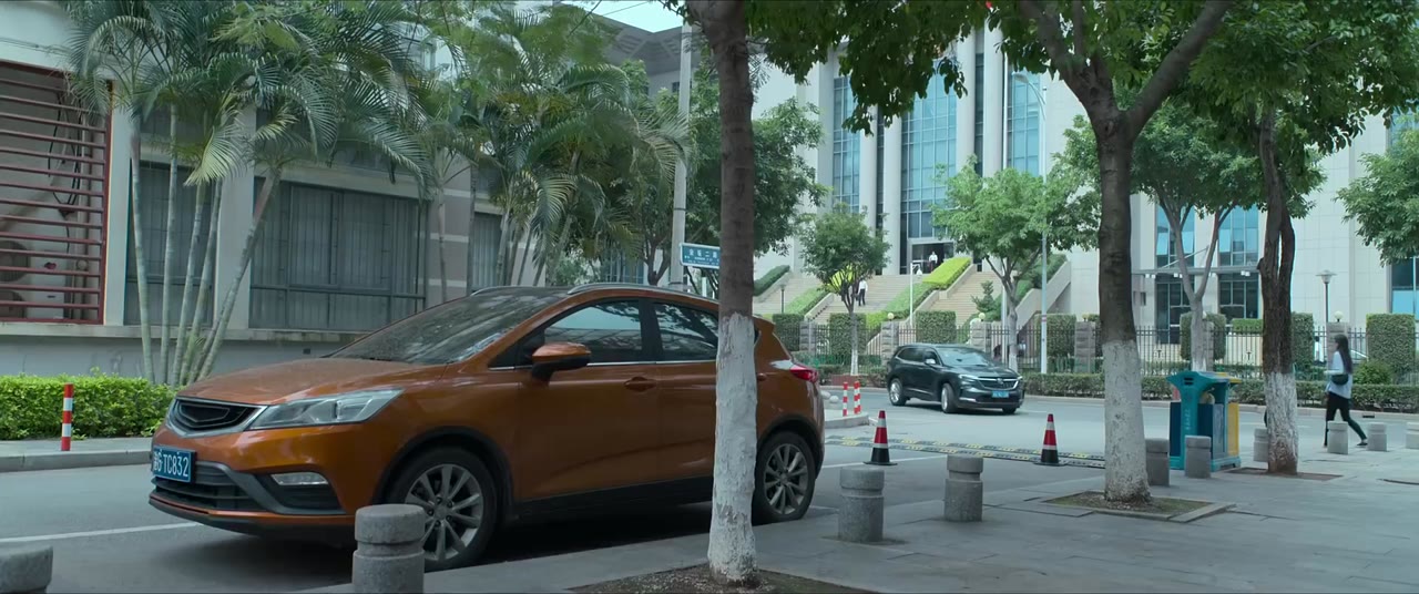 Bên Ngoài Tòa Án tập 8 cảnh 2