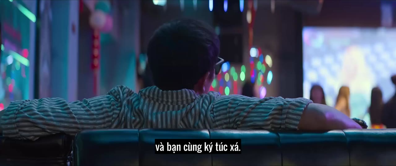 Bên Ngoài Tòa Án tập 13