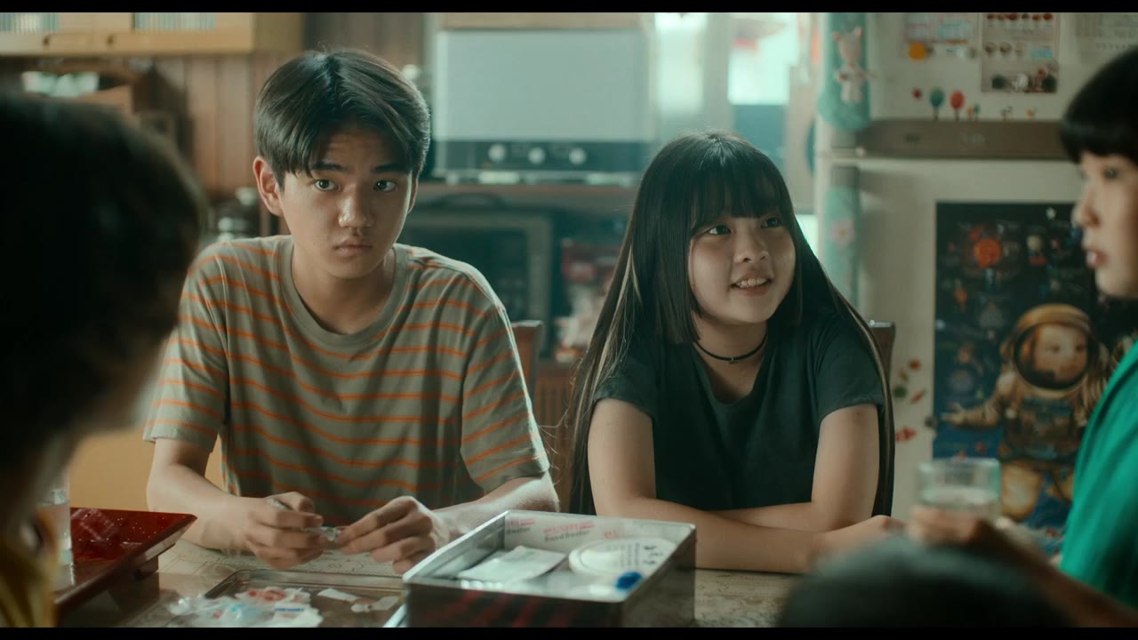 Tạm Biệt Trái Đất tập 4 cảnh 2