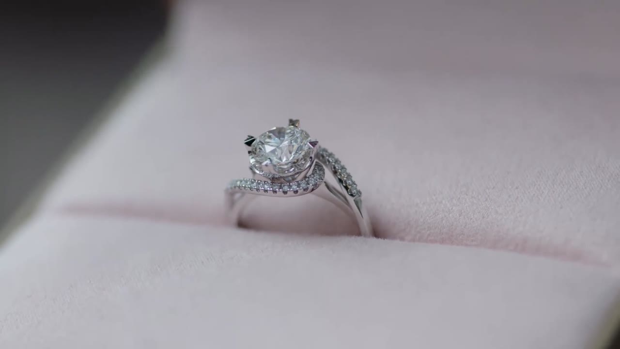 Gặp Em Cô Gái Rực Rỡ tập 13