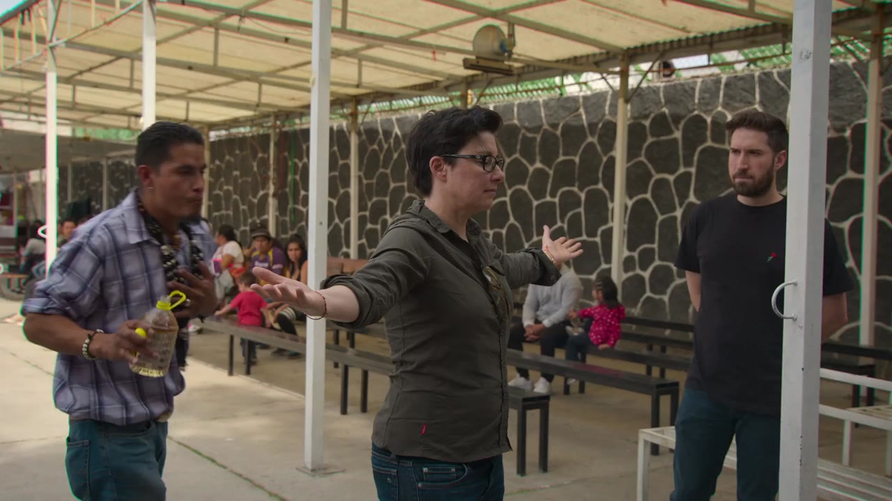 Sue Perkins: Hoàn toàn hợp pháp tập 1 cảnh 3