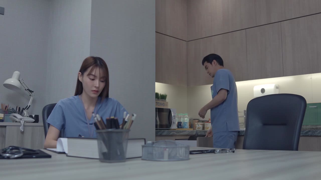 Oan Gia Phòng Cấp Cứu (Bản Thái) tập 12 cảnh 2
