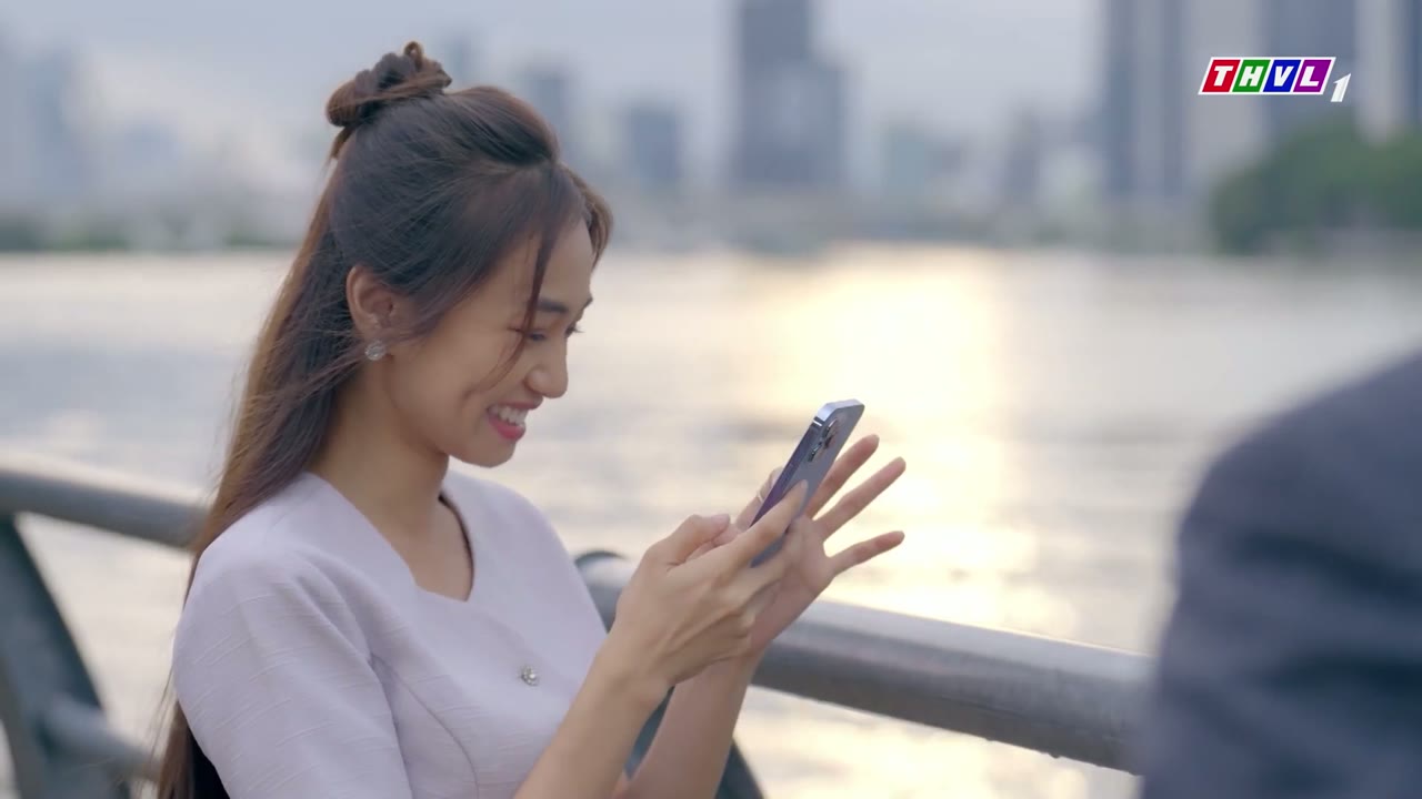 Bóng Ma Hạnh Phúc tập 11 cảnh 3