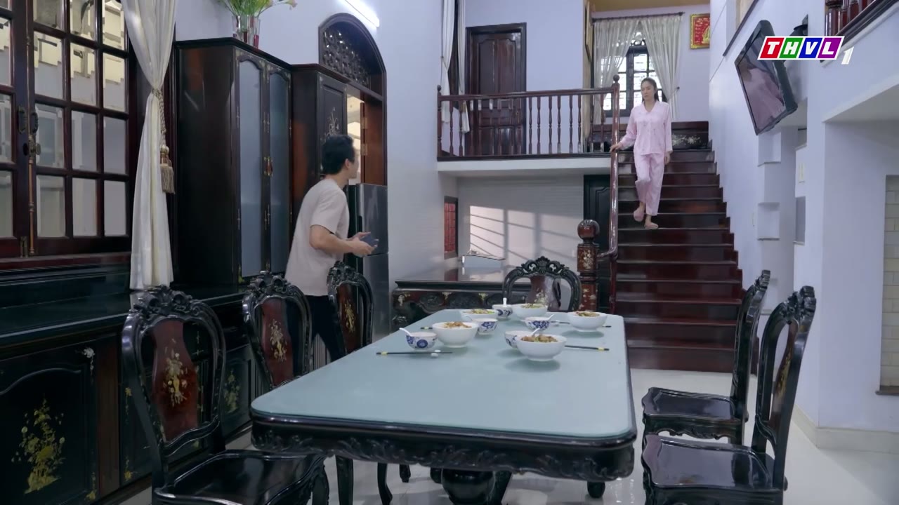 Bóng Ma Hạnh Phúc tập 26 cảnh 3