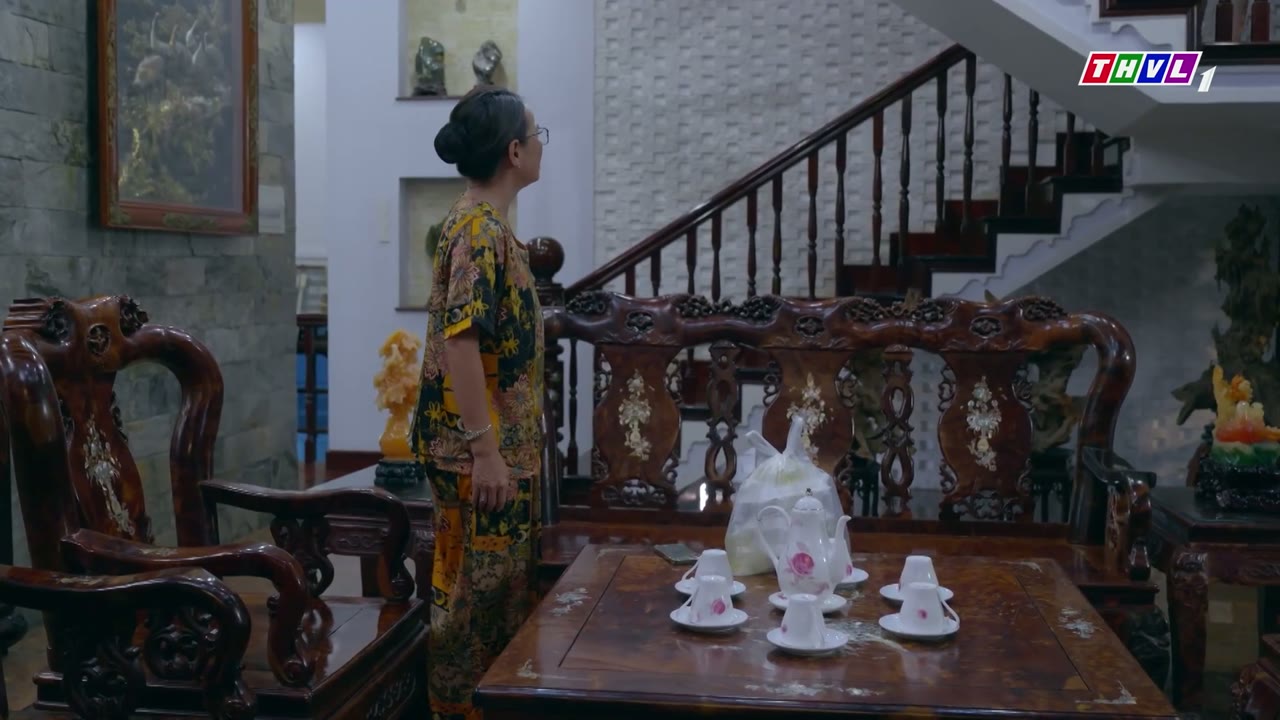 Bóng Ma Hạnh Phúc tập 28 cảnh 3