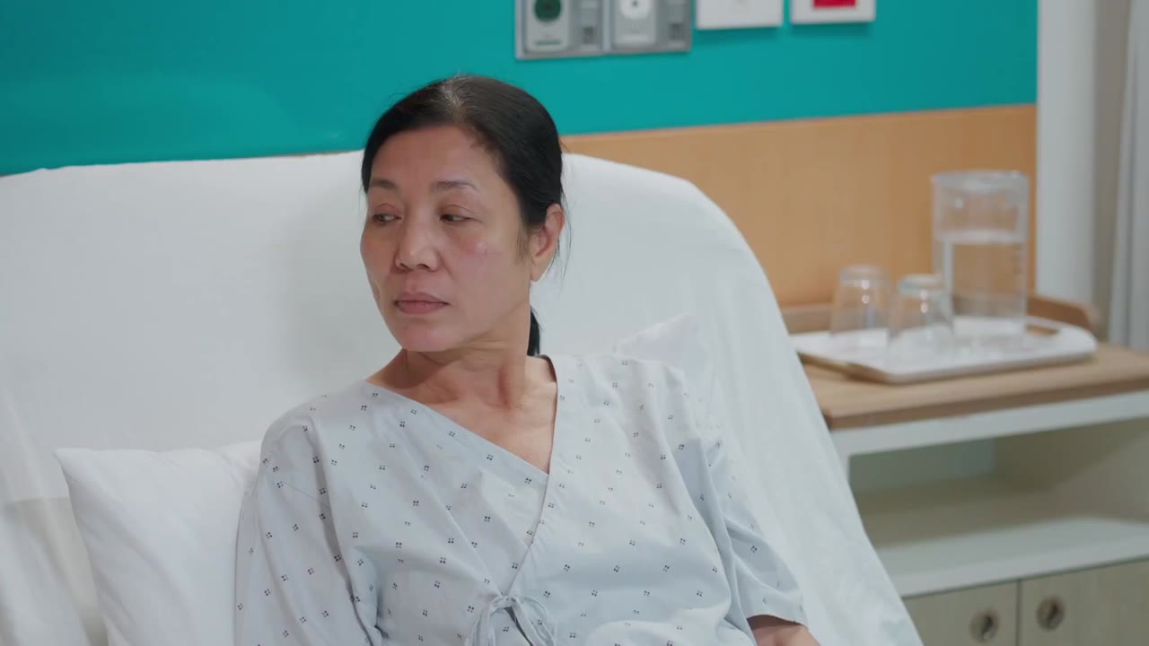 Yêu Thật Chỉ Vì Sinh Ra Trước tập 6