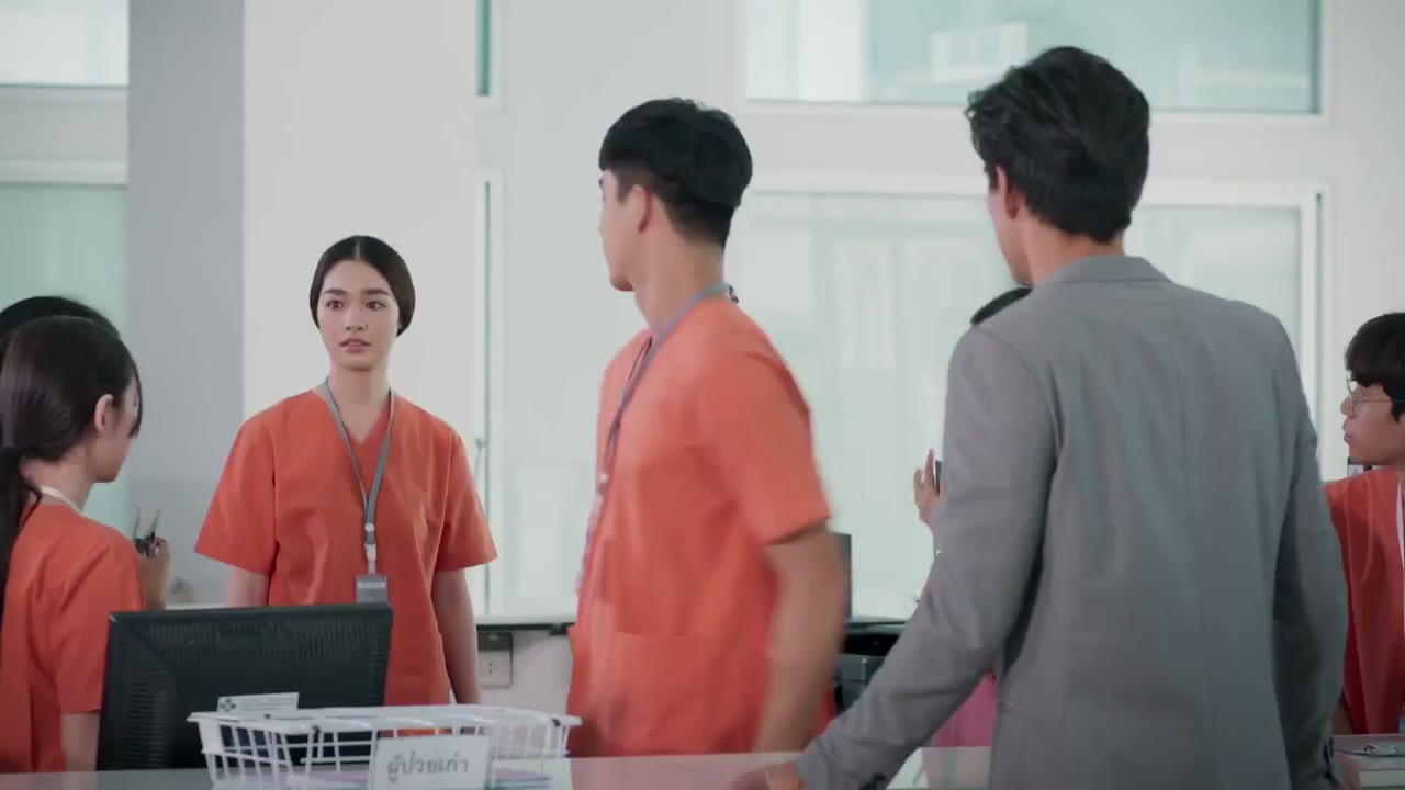 Yêu Thật Chỉ Vì Sinh Ra Trước tập 9 cảnh 3