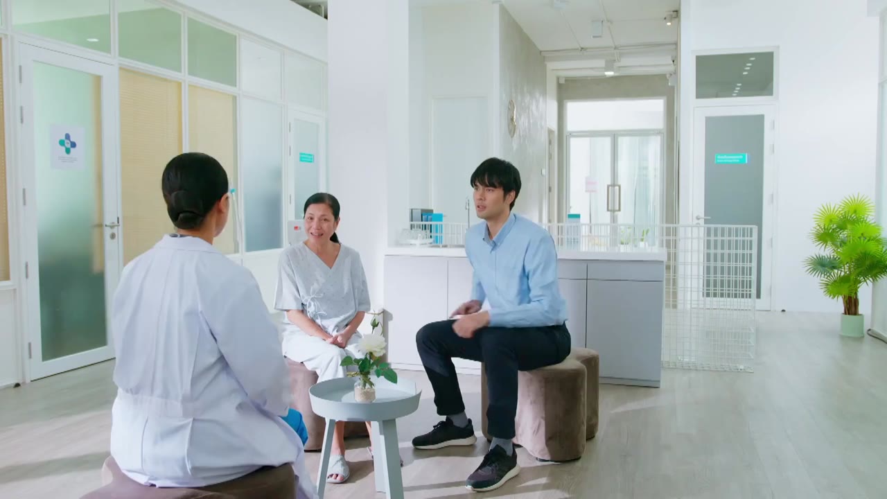 Yêu Thật Chỉ Vì Sinh Ra Trước tập 13 cảnh 3