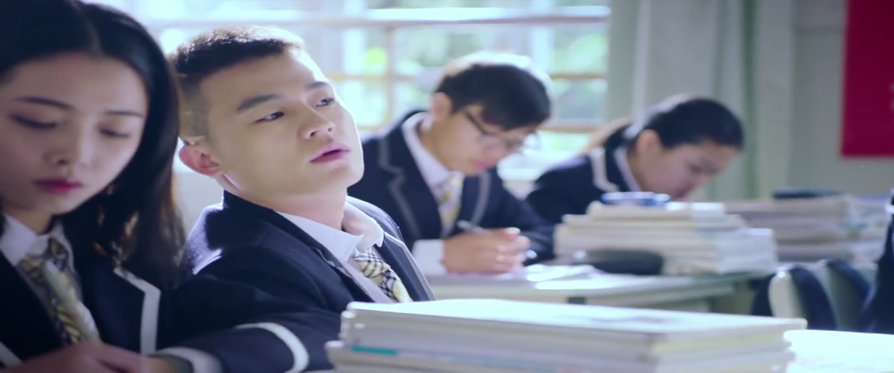 Hãy Yêu Nhau Dưới Ánh Trăng Tròn tập 2 cảnh 2