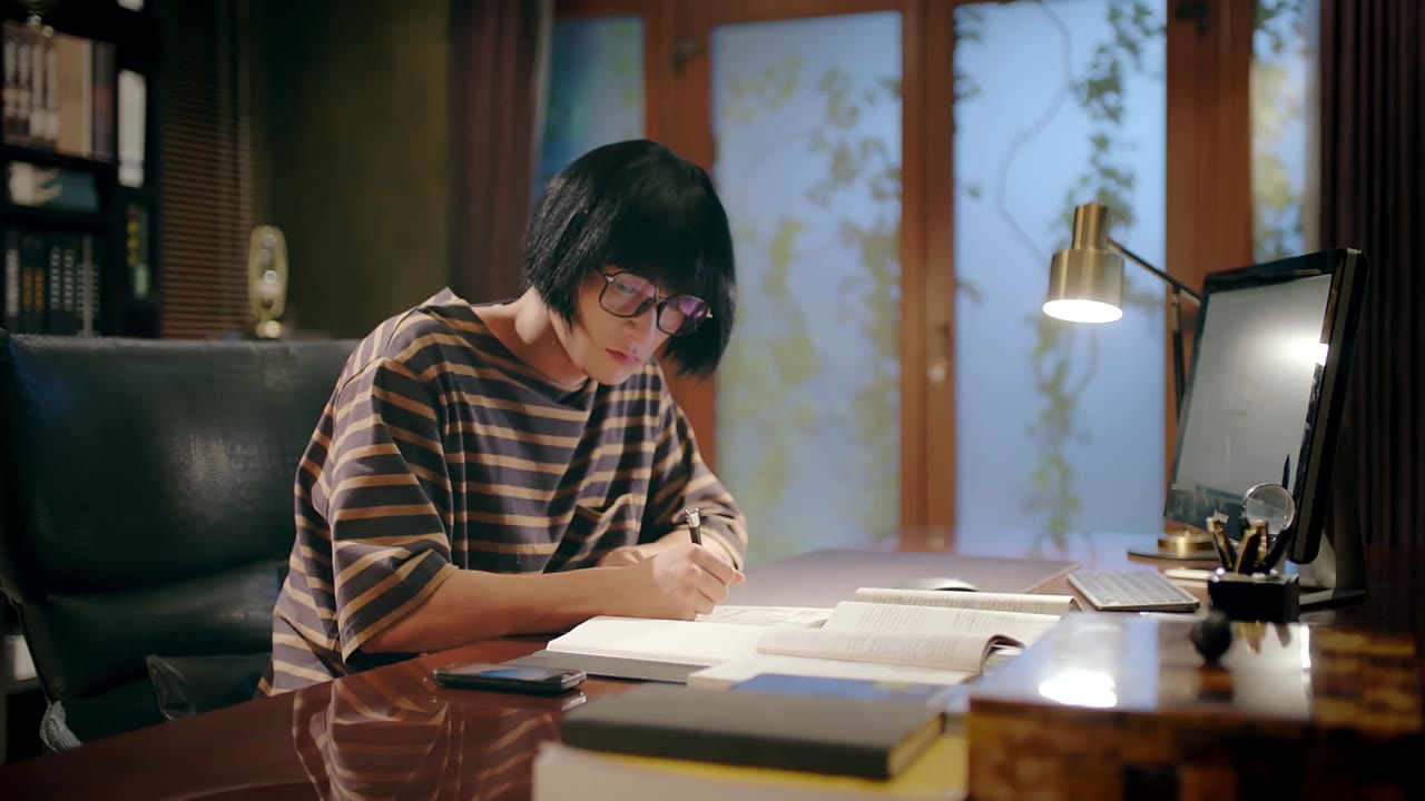 Tình Yêu Xuyên Thời Không tập 2 cảnh 2