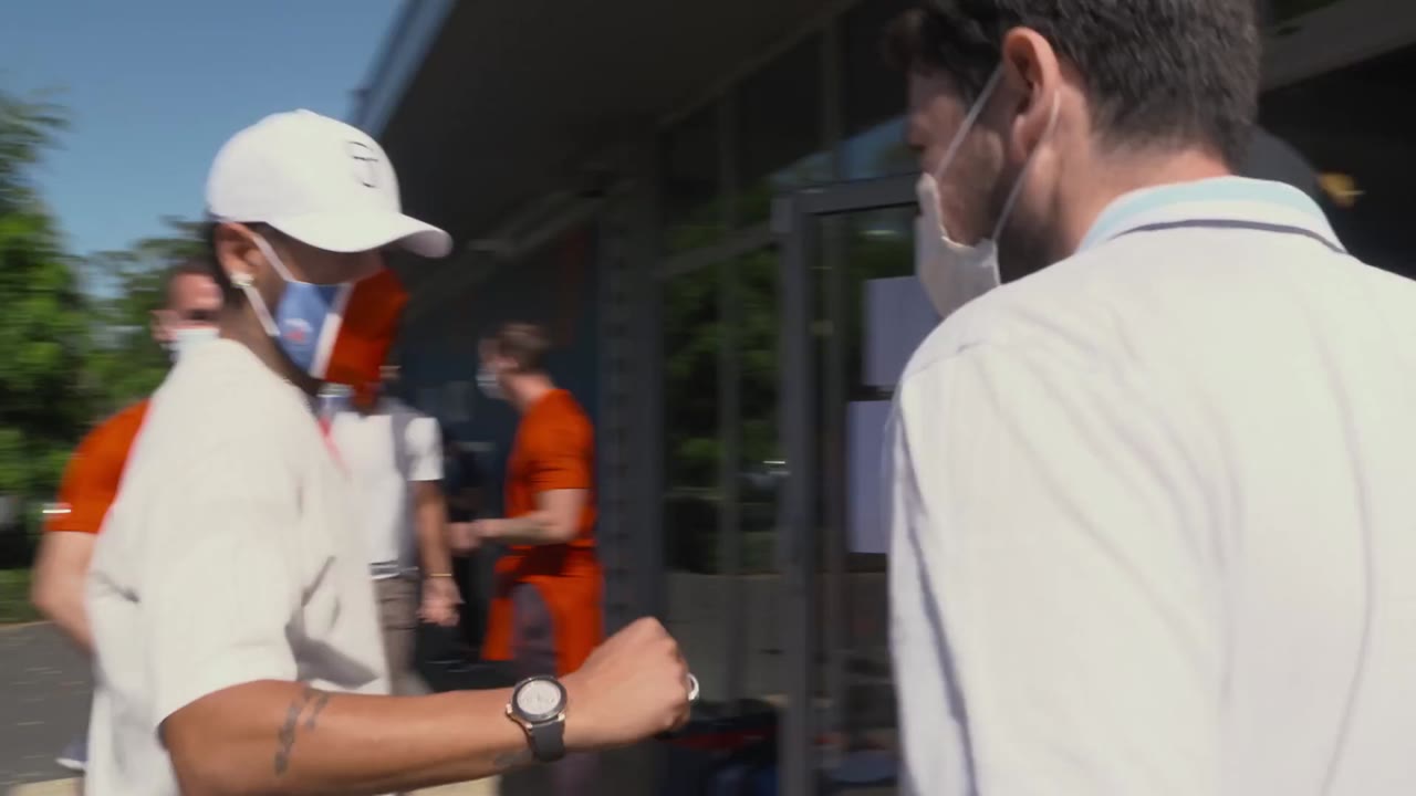 Neymar: Sự hỗn loạn hoàn hảo tập 3 cảnh 2