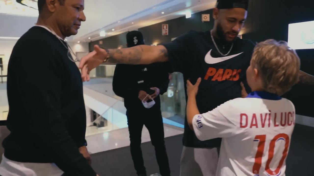 Neymar: Sự hỗn loạn hoàn hảo tập 3 cảnh 3