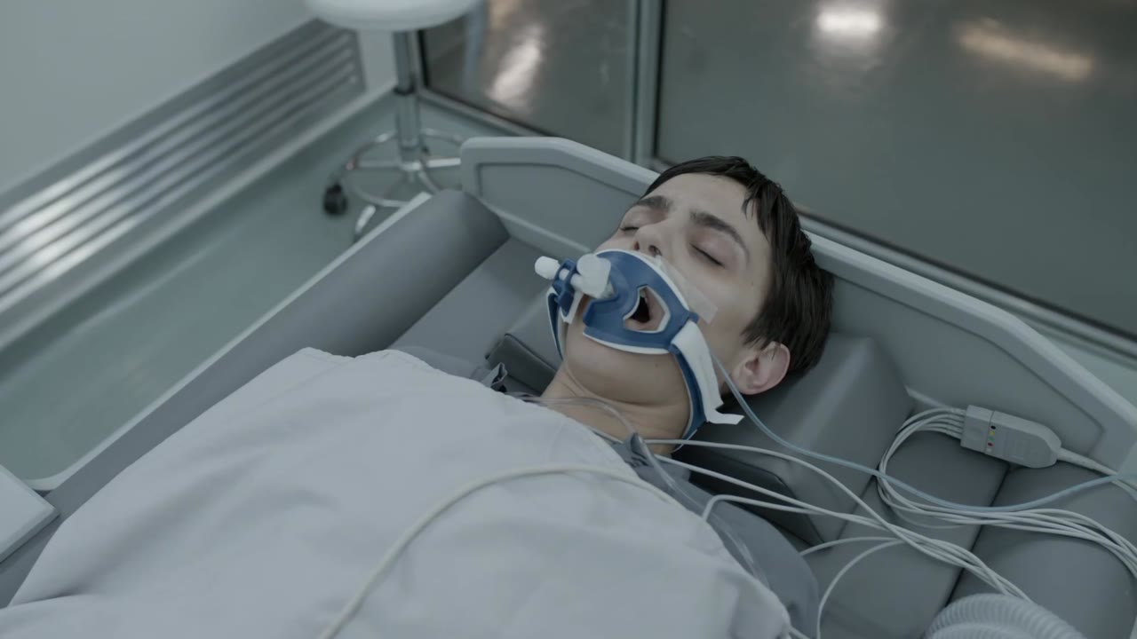 Fortitude (Phần 2) tập 5 cảnh 3