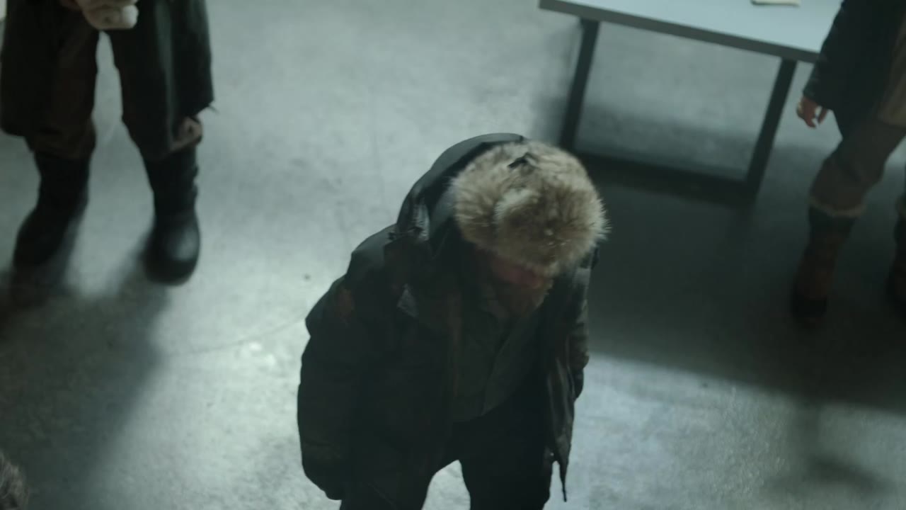 Fortitude (Phần 2) tập 10 cảnh 2