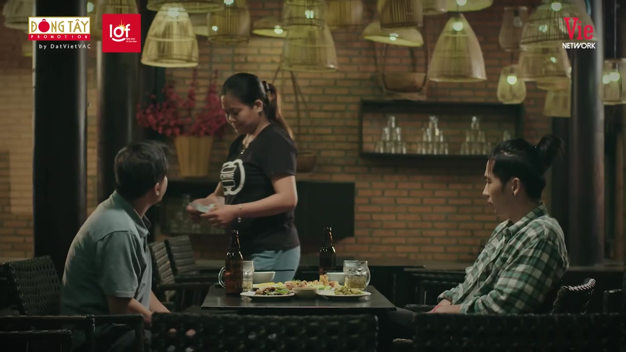Tâm LOF - Lỡ Va Vào Nhau tập 11
