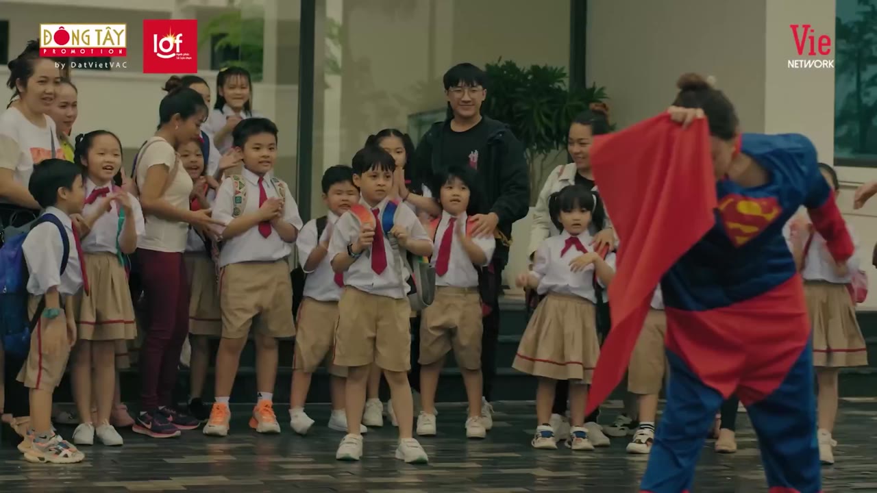 Tâm LOF - Lỡ Va Vào Nhau tập 12 cảnh 2