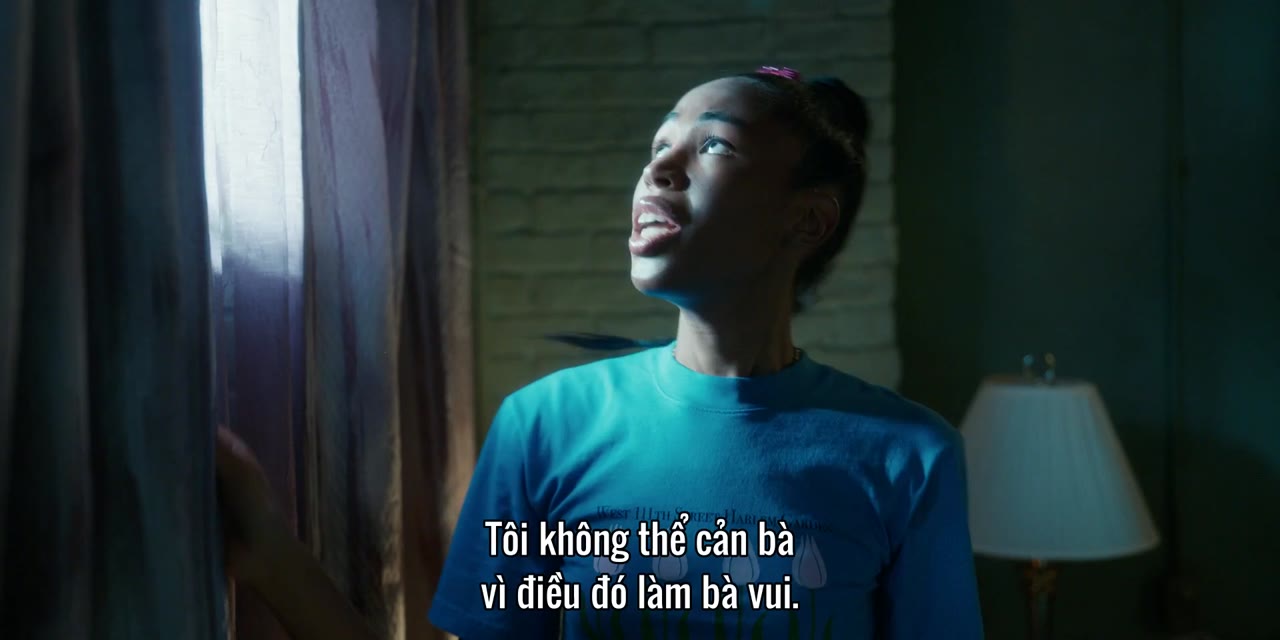 The Horror of Dolores Roach tập 2 cảnh 2