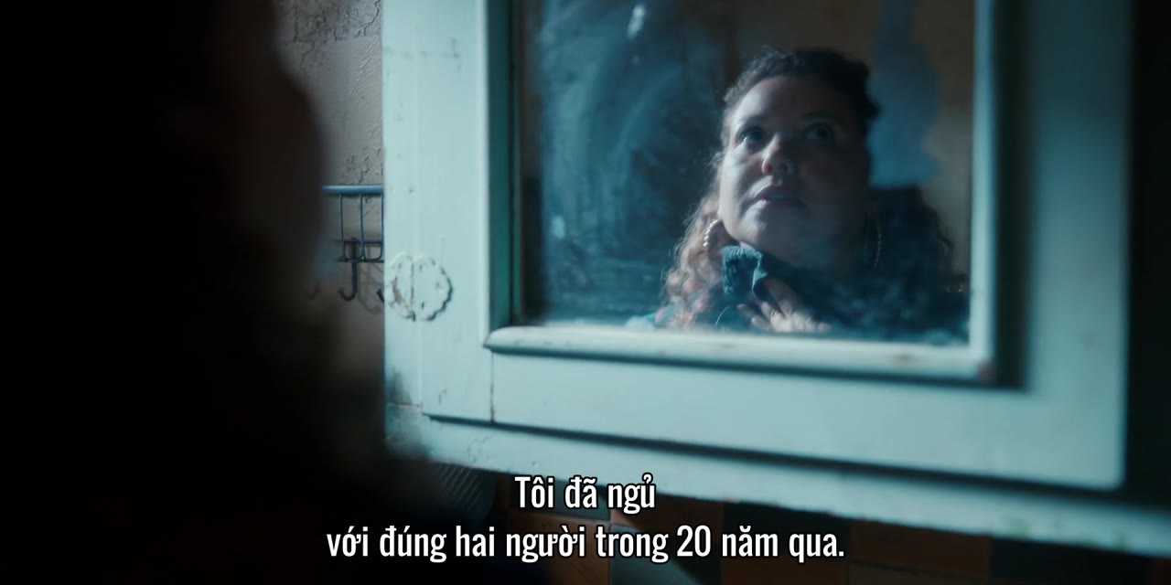 The Horror of Dolores Roach tập 4 cảnh 2