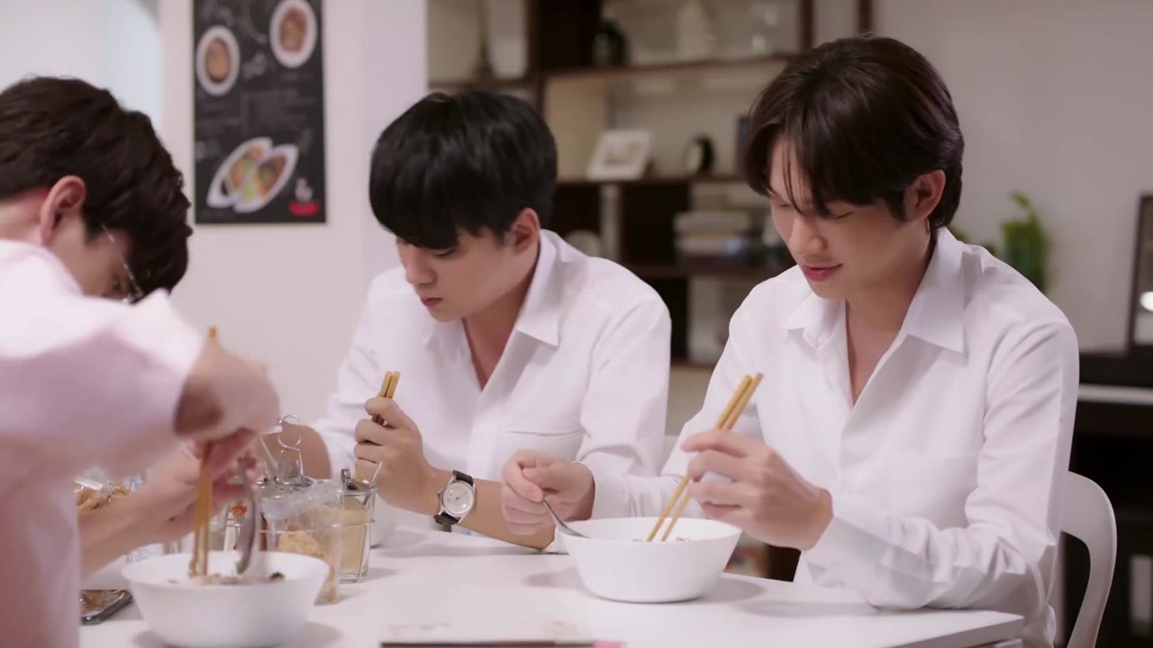 2 Moons The Ambassador tập 4 cảnh 2