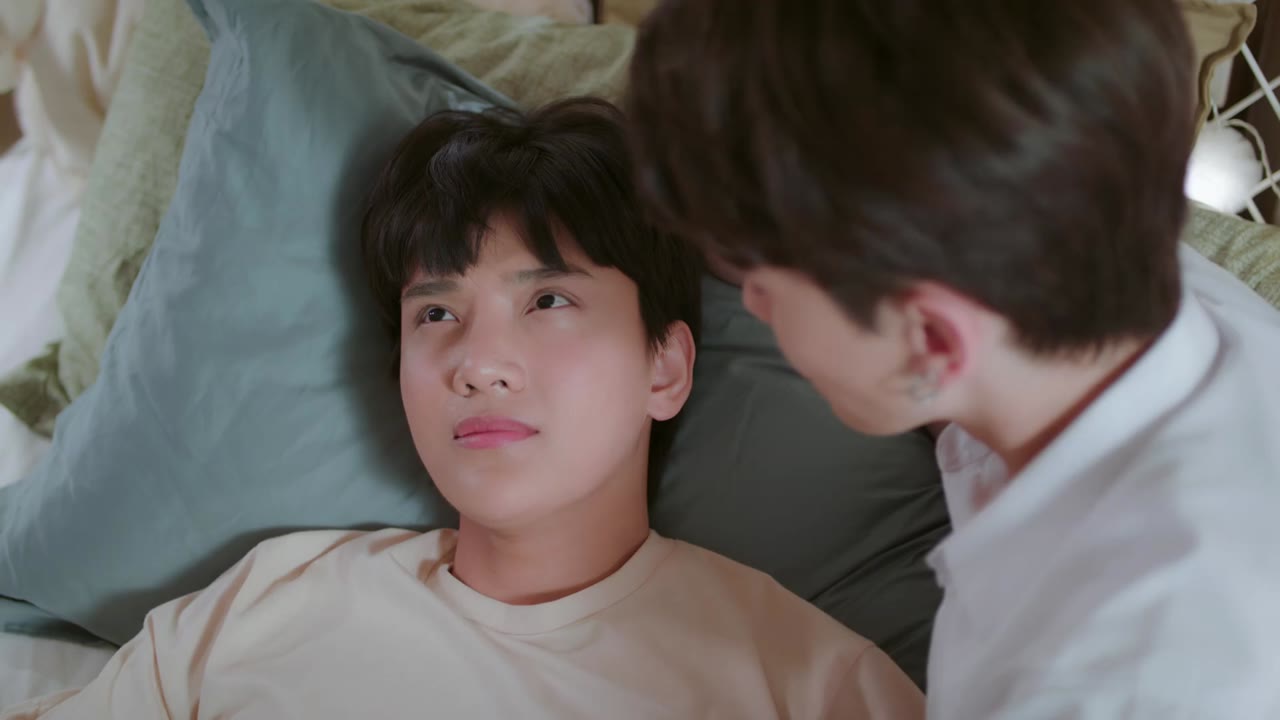 2 Moons The Ambassador tập 11 cảnh 3