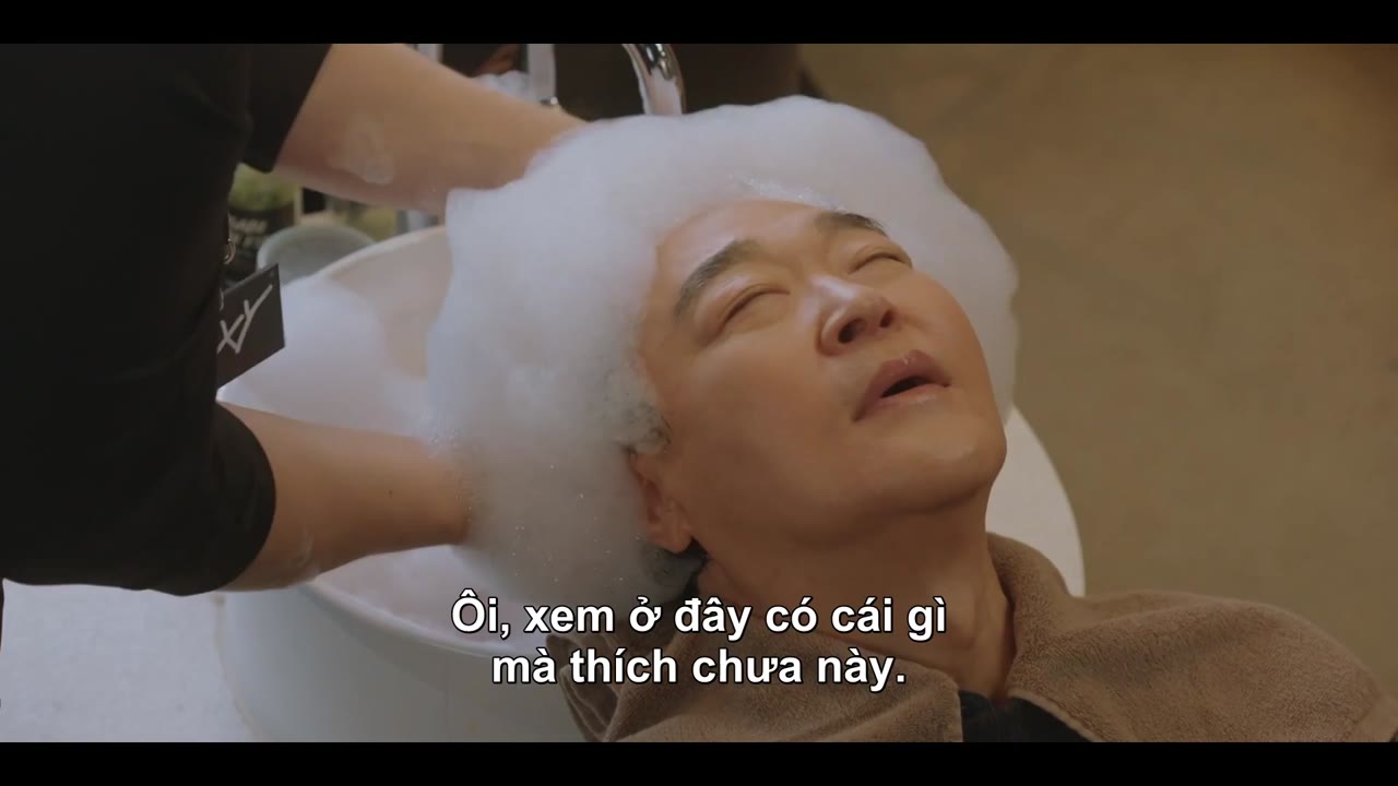 Cổ phiếu bị mắc kẹt tập 3 cảnh 2