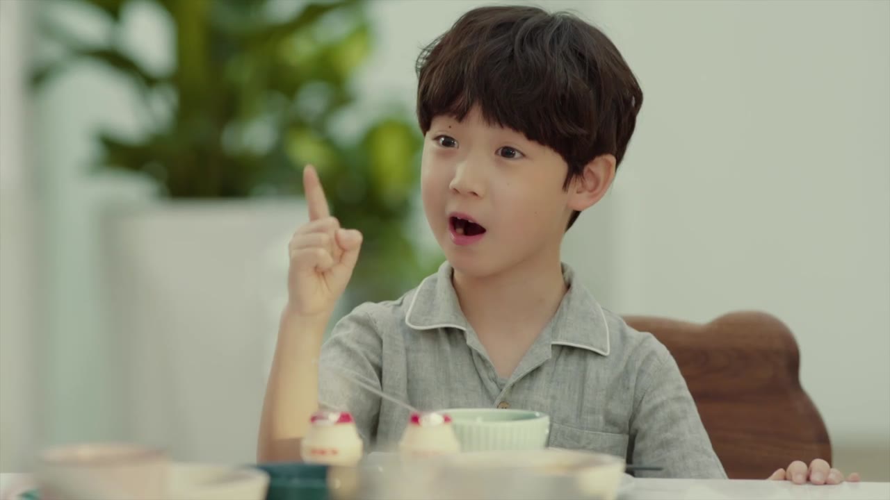 Các Quý Ông, Mời Đứng Nghiêm tập 2 cảnh 3
