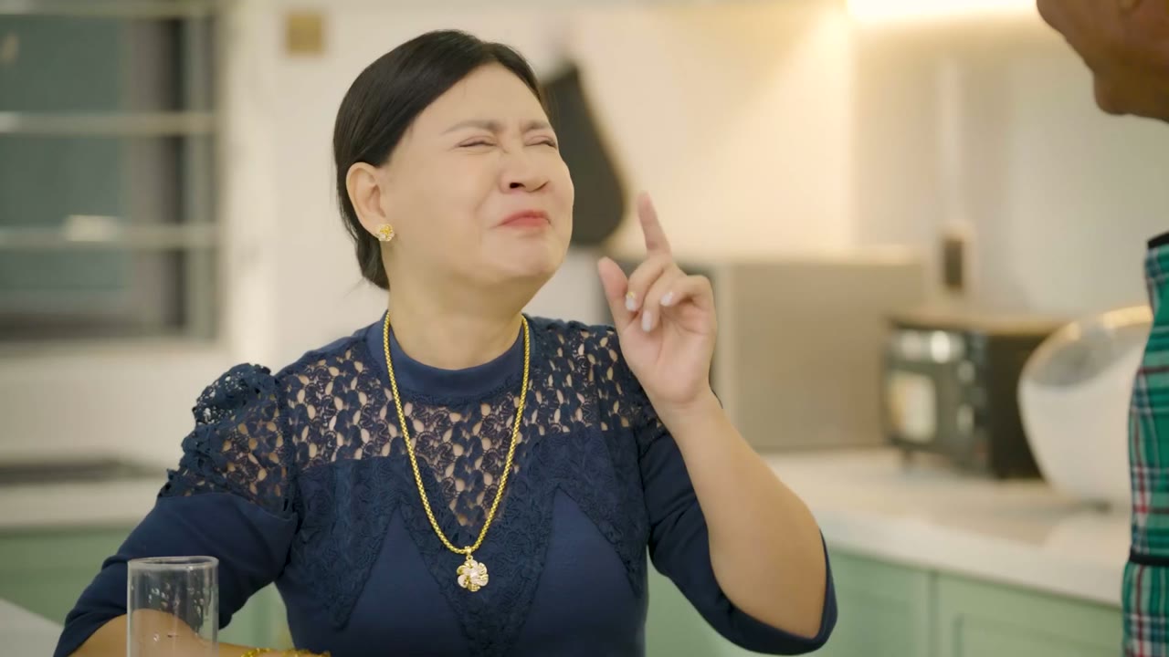 Ly Hôn Tuổi 60 tập 8 cảnh 3