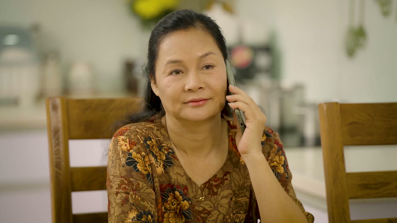 Ly Hôn Tuổi 60 tập 72 cảnh 3