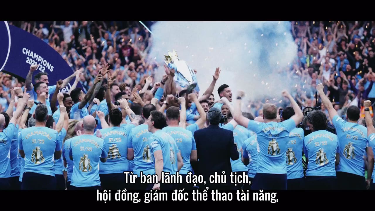 Together: Cú ăn ba của Manchester City tập 2 cảnh 2