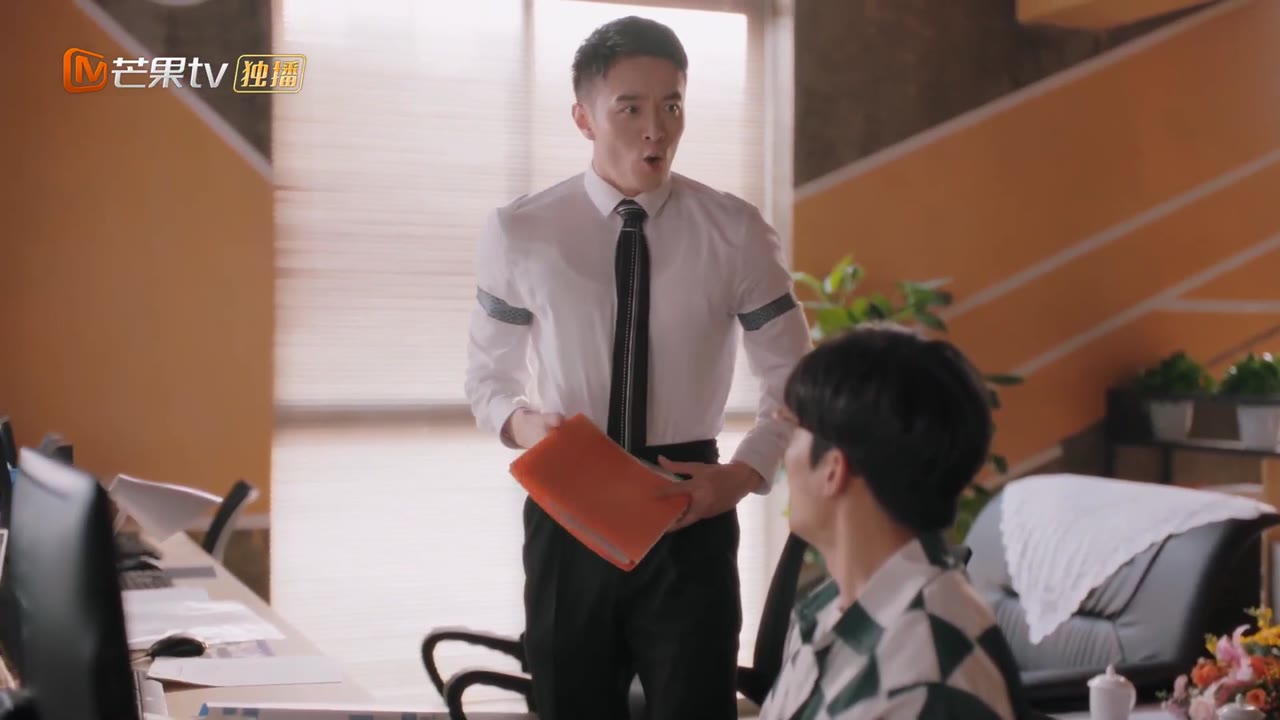 Lại Là Một Ngày Làm Việc Chăm Chỉ 2 tập 5 cảnh 2