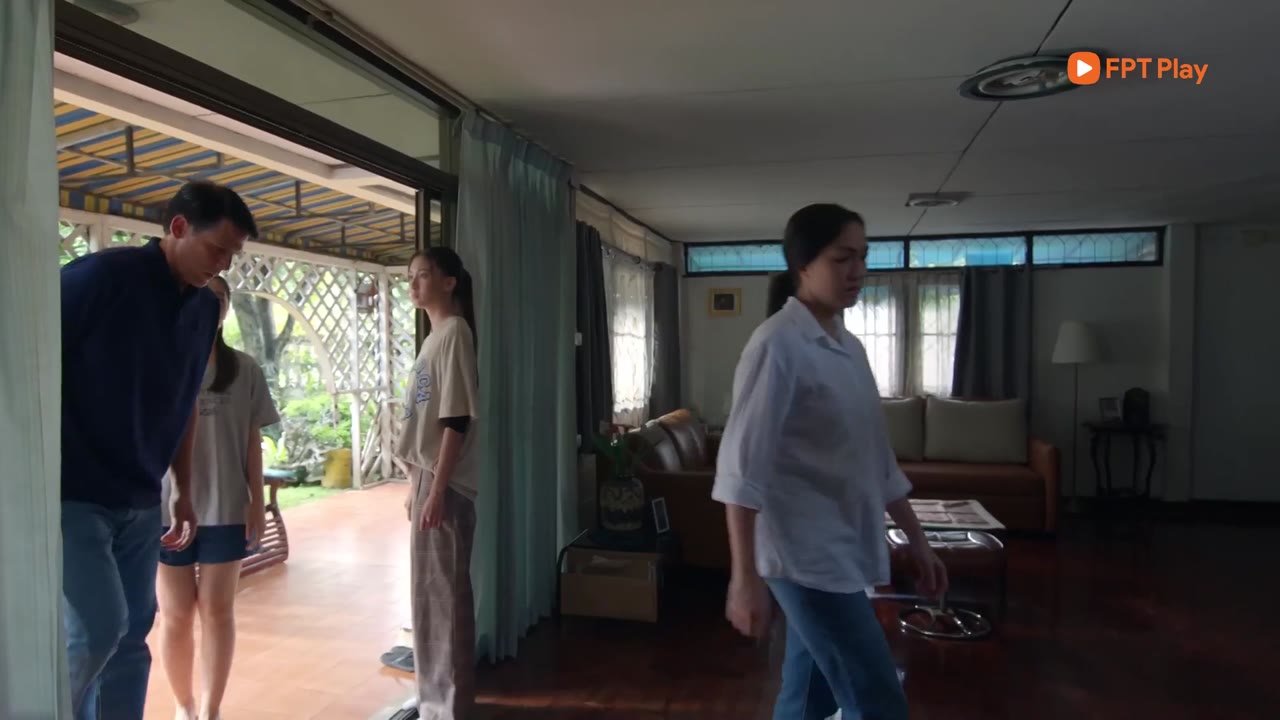 Vé Xem Phim Chuyện Tình Đã Qua tập 13 cảnh 3