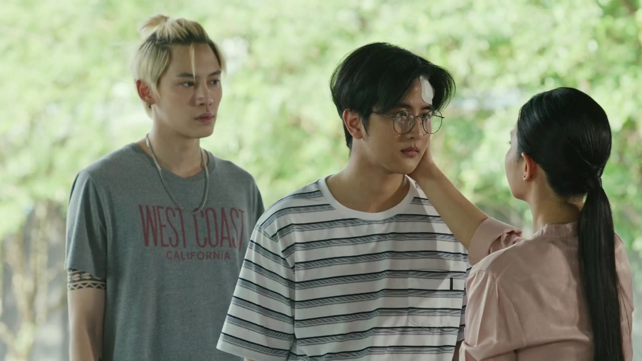 Dây Dầu Gai (Between Us) tập 11 cảnh 3