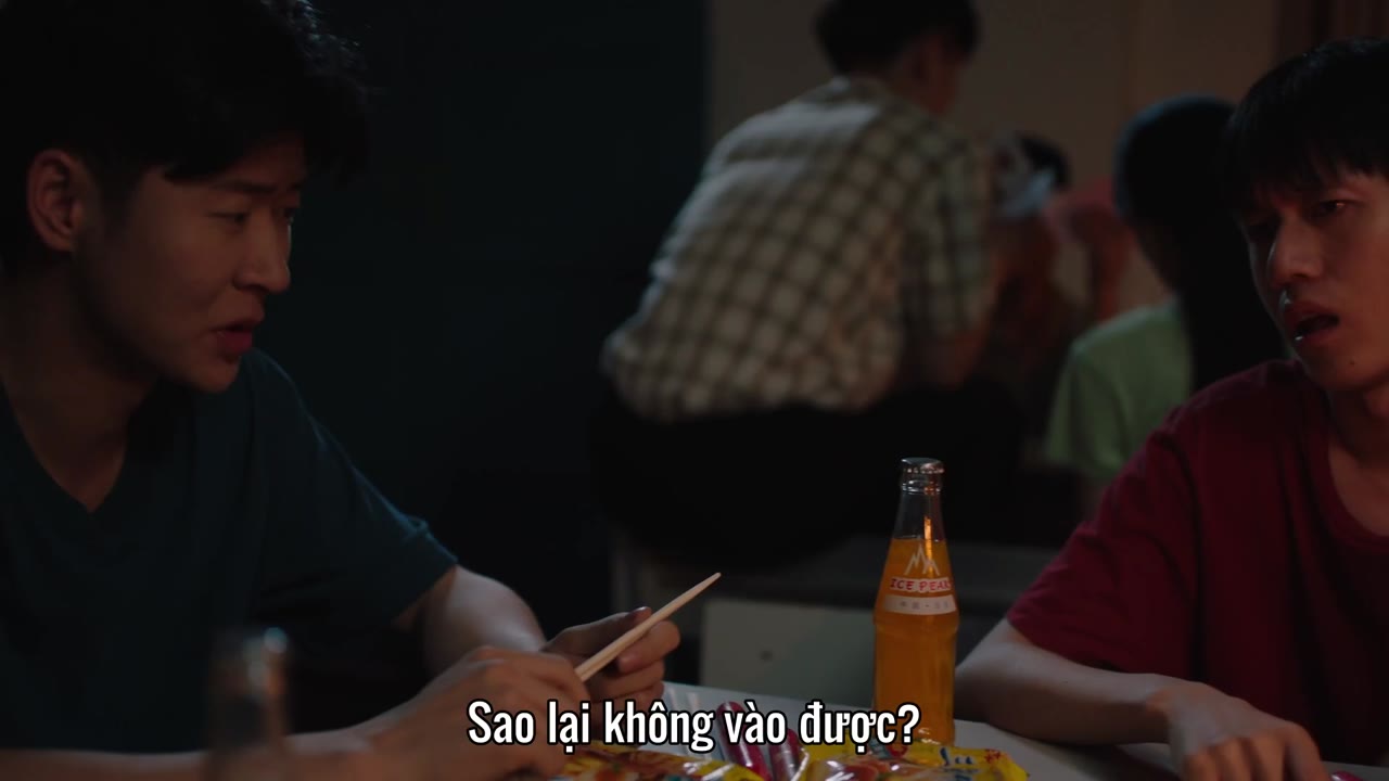 Những Năm Tháng Tuổi Trẻ Không Thể Quay Trở Lại tập 13 cảnh 2