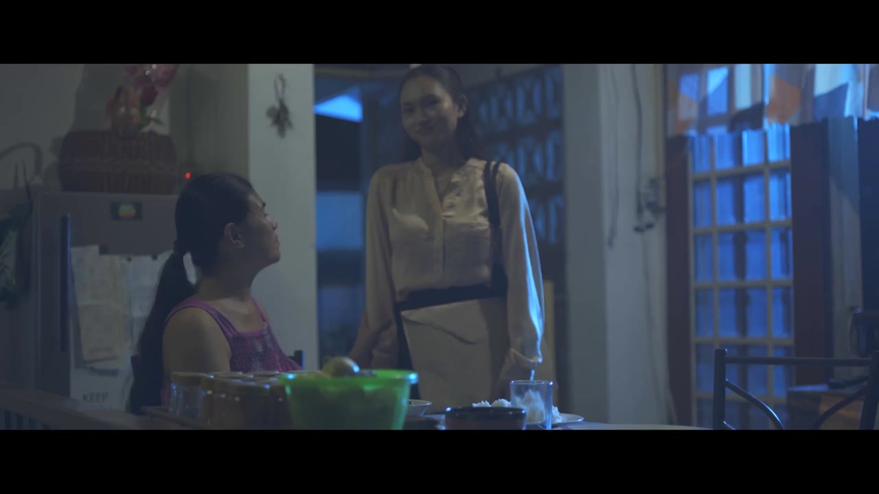 Cô Điều Dưỡng Nóng Bỏng tập 1